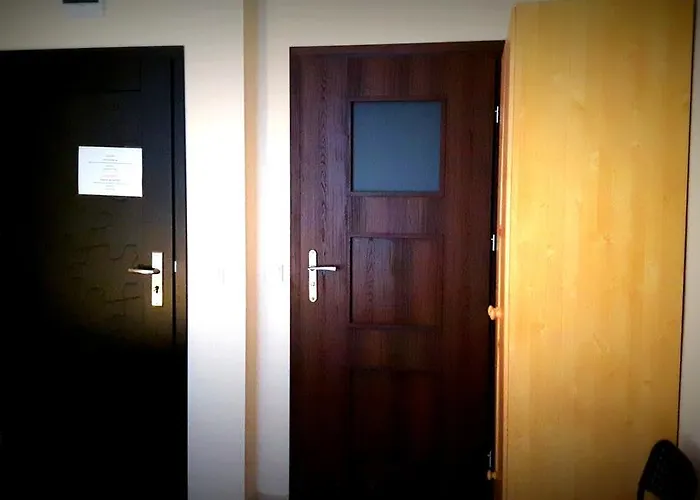 אכסניה Puzzle - Jezyce *